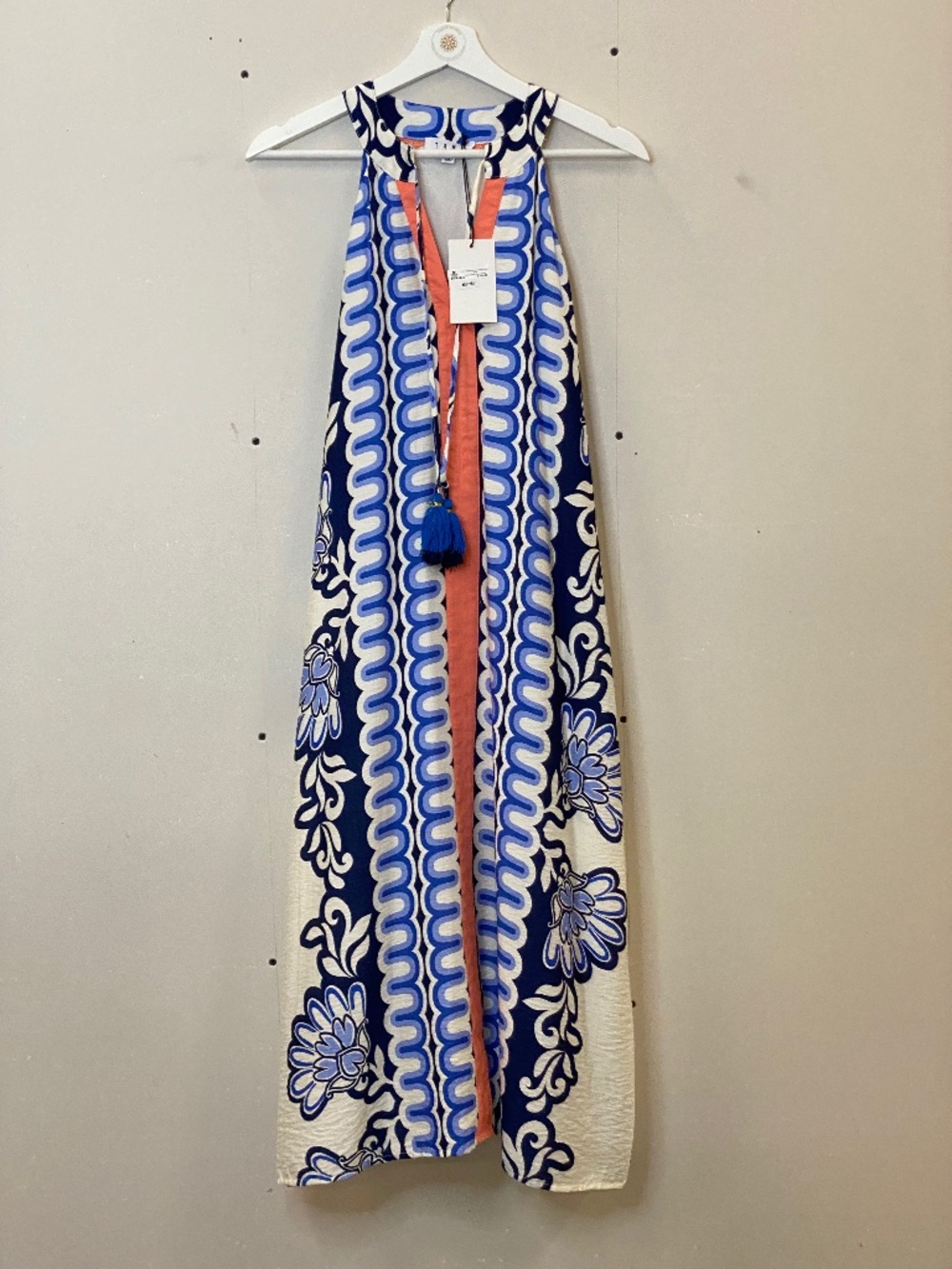 THML Dress - Picture 1 of 7